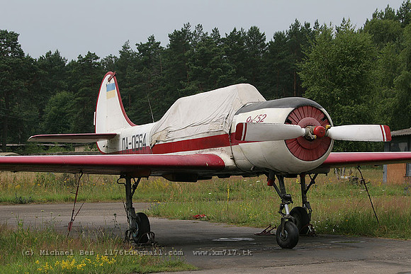 073355_yak52_-_la0664_20070704_lviv-tsuniv_IMG_3722