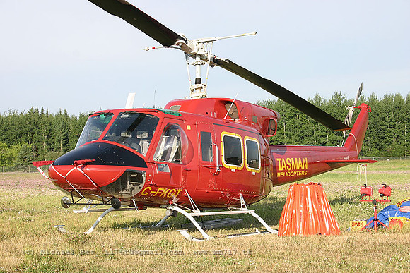 055565_bell212_+TS_cfkgt_20040717_fortmcmurray_e166_IMG_2002