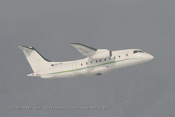 071606_do328jet_TJS_oehtj_20070103_innsbruck_IMG_3144