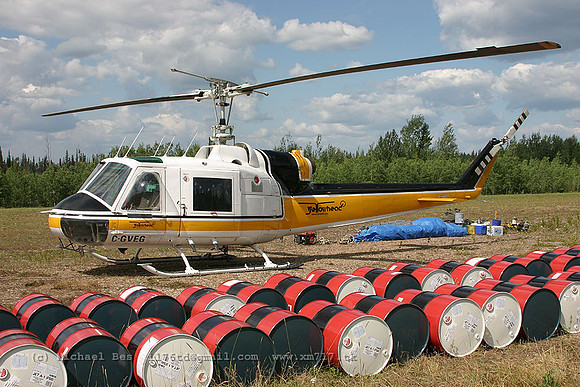 055852_bell204c_+YE_cgveg_20040721_steenriver_e205_IMG_3042