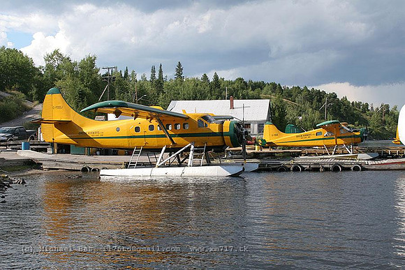068704_dhc3otter&dhc2beaver(float)_+O5_cfodj&cfvia_20060723_redlake(on)_IMG_1486