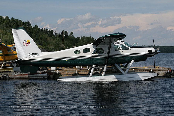 068651_dhc2turbobeaver(float)_+15_cgdcn_20060723_redlake(on)_IMG_1277