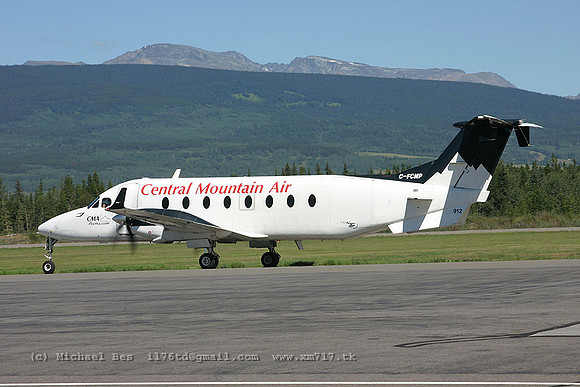 056127_beech1900d_GLR_cfcmp_20040727_smithers_e230_IMG_3989