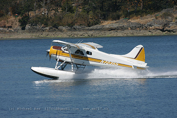 056292_dhc2beaver(float)_M5_n72355_20040801_victoriaspb_e252_IMG_4945