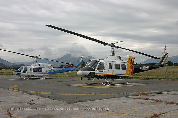 056883_bell212_+RM_cgrha_20040807_kamloops_e279_IMG_6558