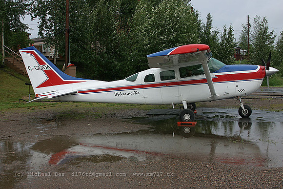 056073_cessnau206g_+WV_cgqoa_20040725_fortsimpson_e226_IMG_3836