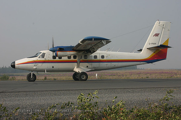 055930_dhc6_SST_cfnan_20040723_yellowknife_e214_IMG_3355