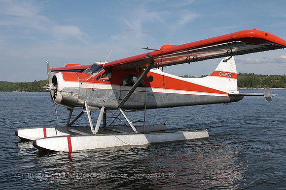 068885_dhc2beaver(float)_+00_cgpds_20060726_minaki(on)_IMG_2679