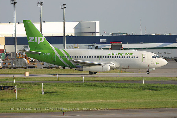 057220_b737_WZP_cgkcp_20040811_calgary_e309_IMG_7691