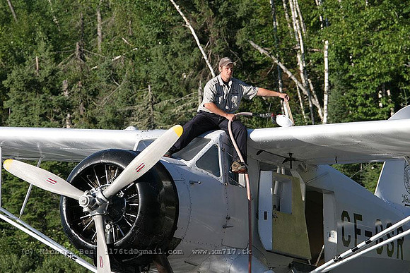 068996_noorduynnorseman(float)_+OH_cfgsr_20060729_armstrong(on)_IMG_3543m
